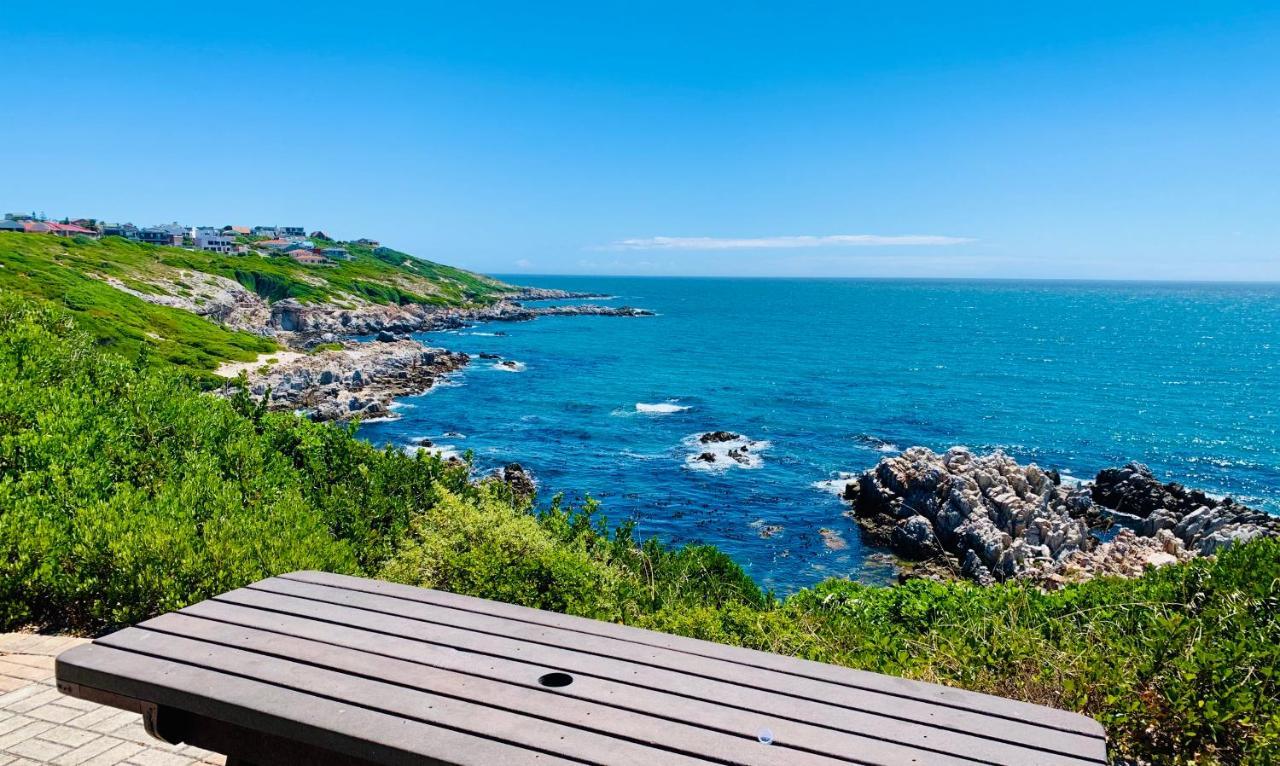 דה קלדרס Sage At Whale Cove - Sea Facing Apartment מראה חיצוני תמונה